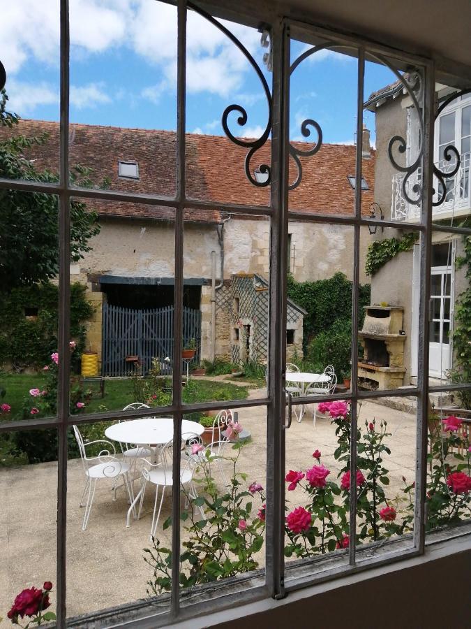 Le Relais Des Roses- Chambres D'Hotes Vatan Ngoại thất bức ảnh