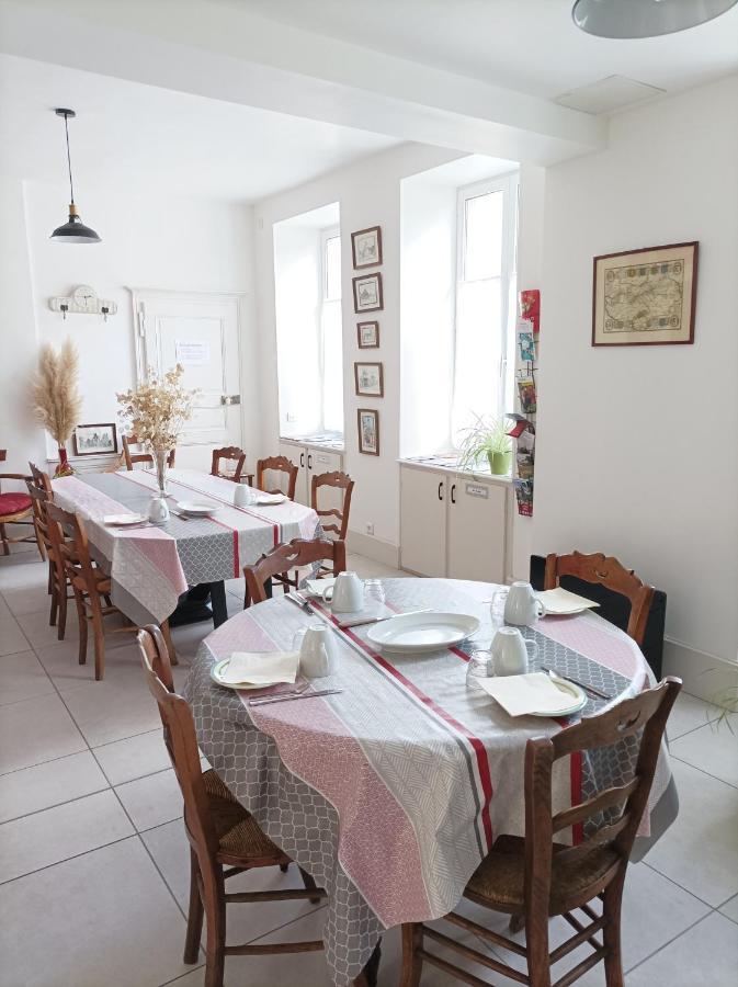 Le Relais Des Roses- Chambres D'Hotes Vatan Ngoại thất bức ảnh