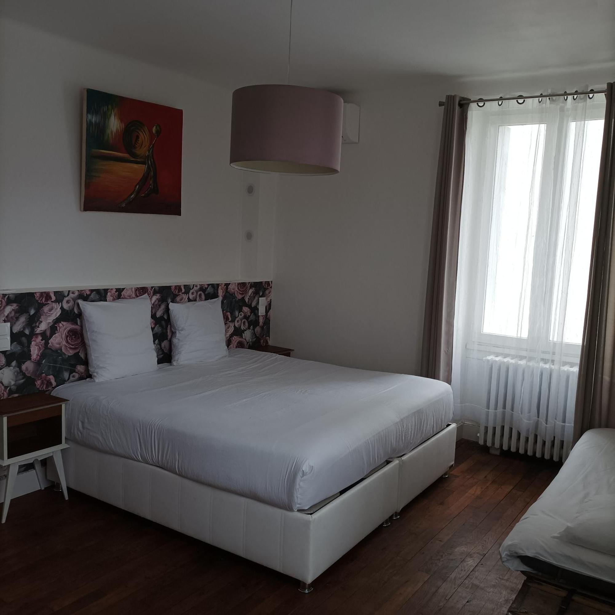 Le Relais Des Roses- Chambres D'Hotes Vatan Ngoại thất bức ảnh
